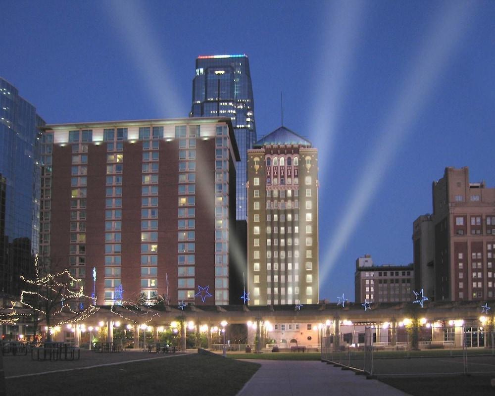 Holiday Inn Kansas City Downtown Aladdin Exterior photo